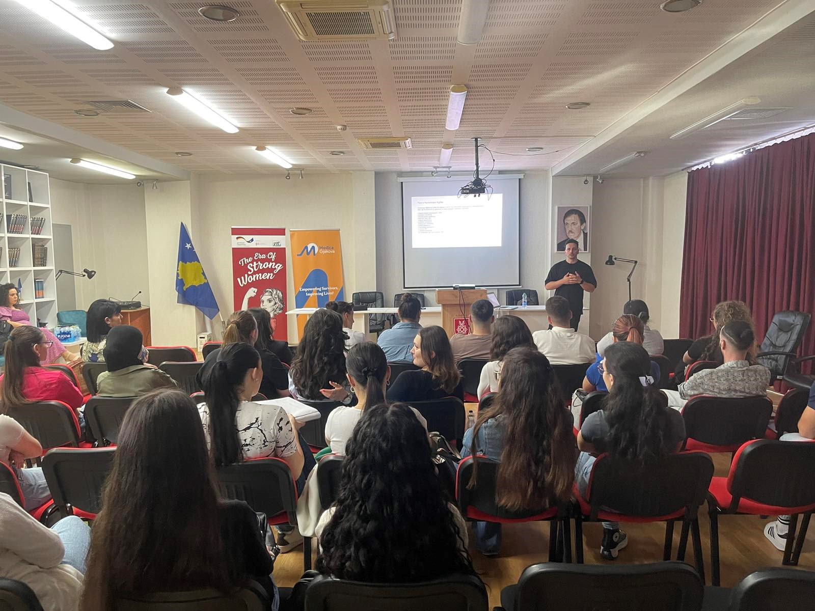 Medica Gjakova, supported by the German Government through GIZ Kosovo, has organized the training session for Digital Marketing and Online Sales.